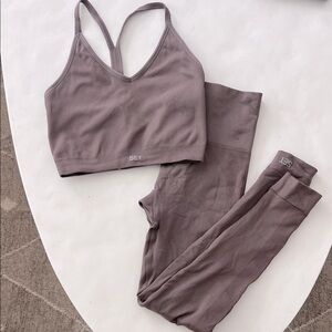 SET Active Mauve Ribbed Seamless Sports Bra & Leggings Set